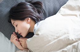 歯ぎしり、食いしばりの力を分散させることができる